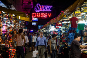 Patpong Nachtmarkt Bangkok (c) shutterstock_498479743